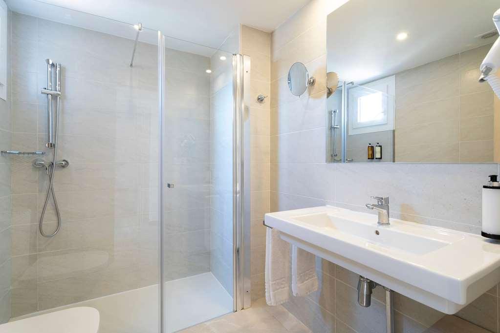 Halley Hotel & Apartments Affiliated By Melia 베니돔 객실 사진