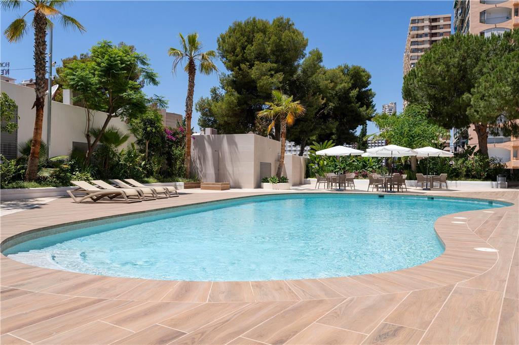 Halley Hotel & Apartments Affiliated By Melia 베니돔 레스토랑 사진