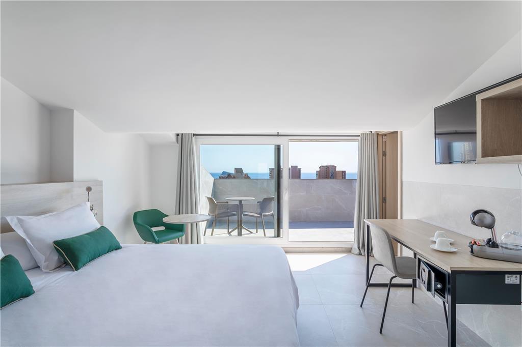 Halley Hotel & Apartments Affiliated By Melia 베니돔 객실 사진